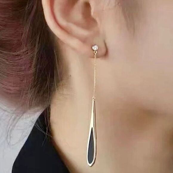 Dainty Black Drop Tassel Dangle Earrings NEW - Picture 2 of 10